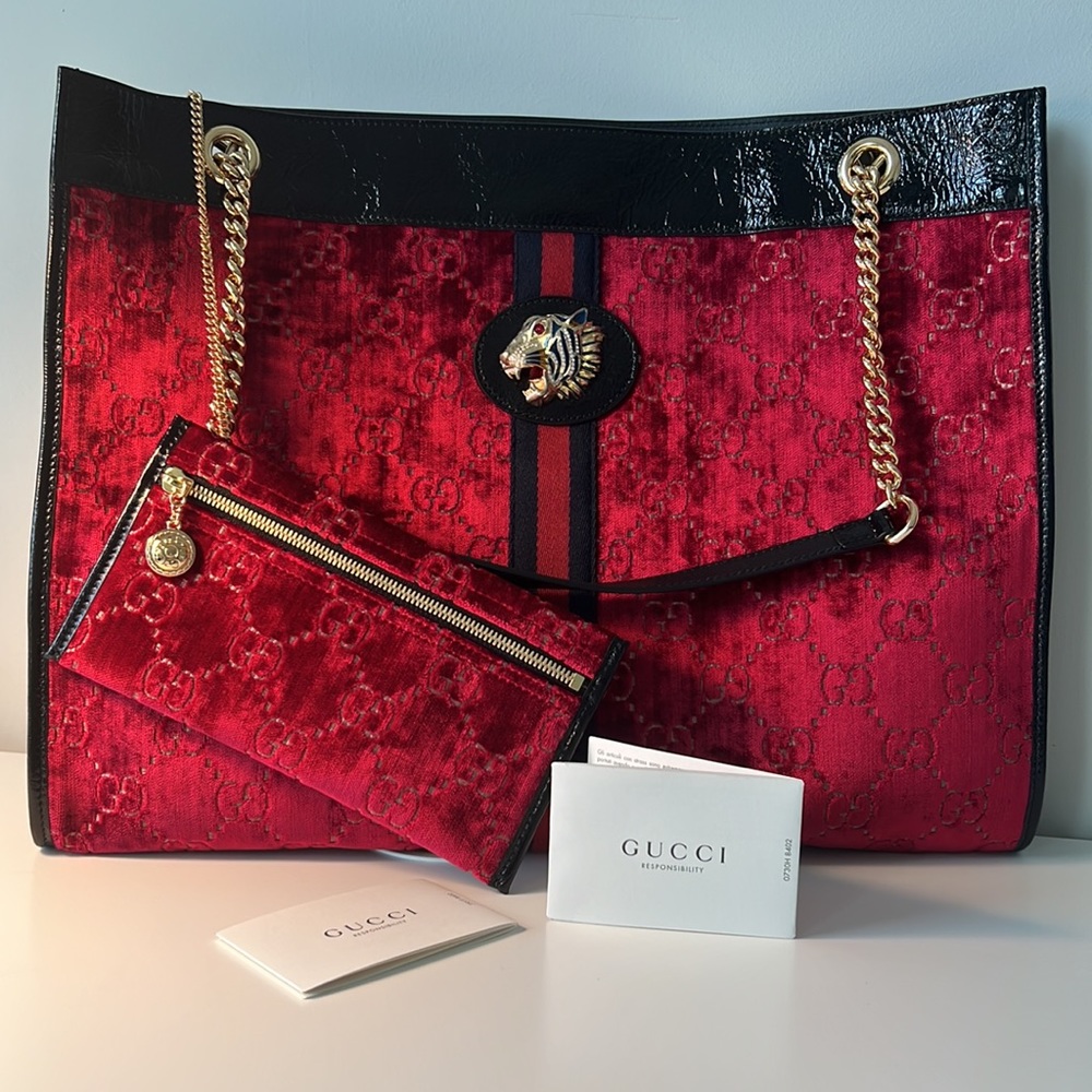 New Gucci Bag! Brand new with original packaging! Red velvet with tiger! New!